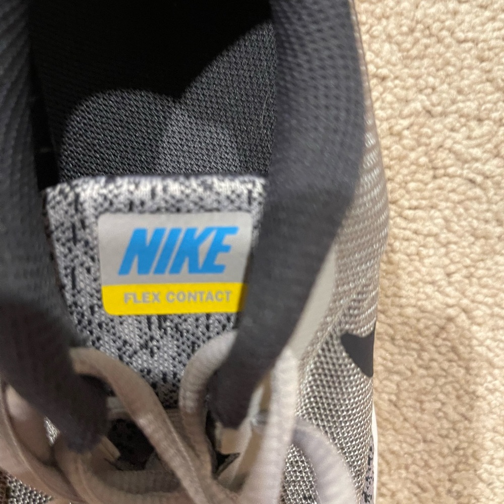 Nike, size 6.5, Flex Contact, black/gray, like new